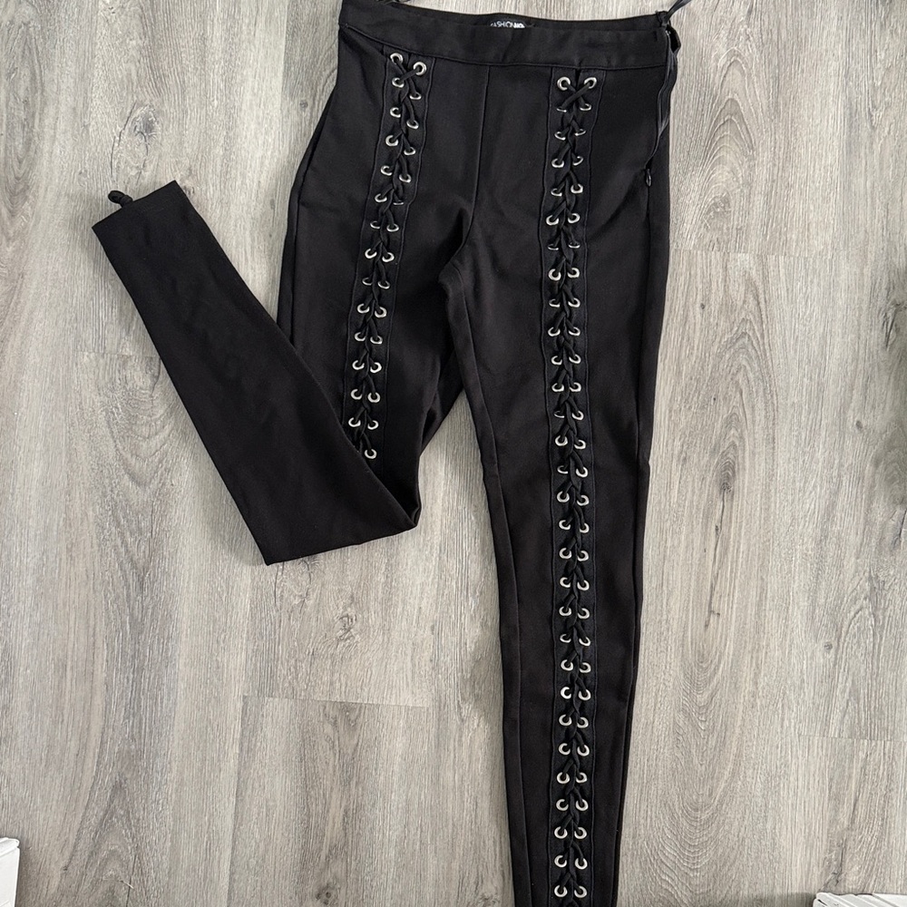 Black Lace-Up High-Waist Leggings